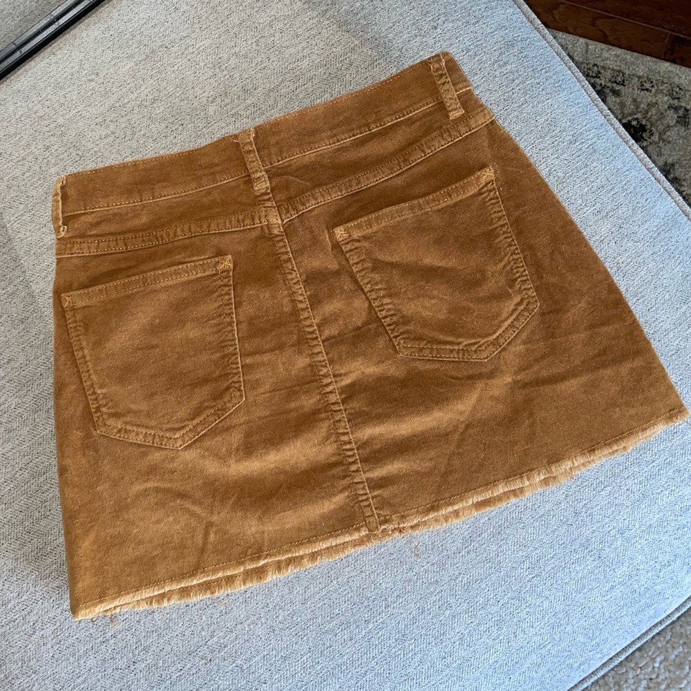 Brandy Melville Juliette Corduroy Skirt - Picture 2 of 4